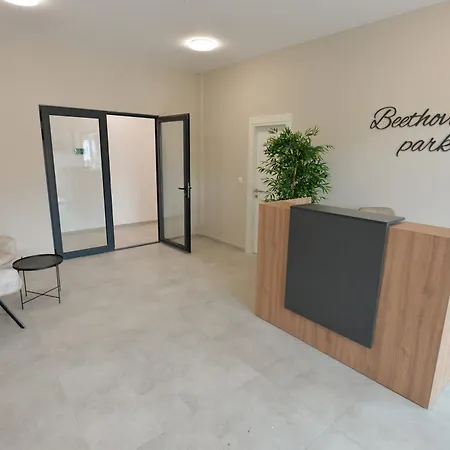 Amazon Royale Lejlighed *